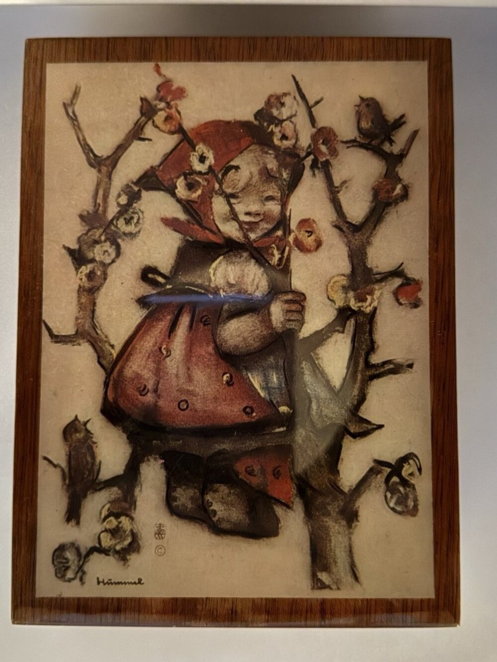 VINTAGE HUMMEL Musical Box Of Girl on a Tree Brunch On Wood Song “Love Story”